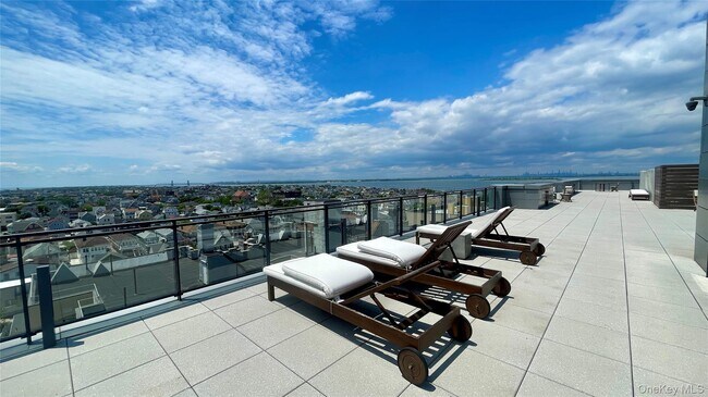 Building Photo - 1-33 Beach 116th St