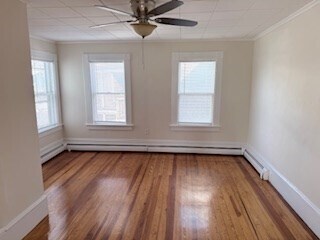 Building Photo - 445 Main St