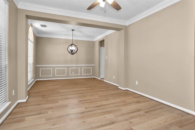 Building Photo - 20931 Deauville Dr