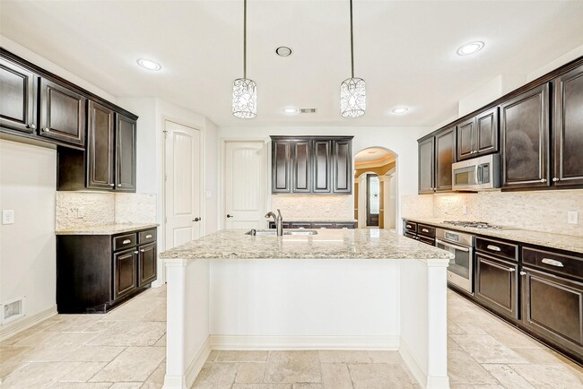 Building Photo - 31815 Dunham Lake Dr