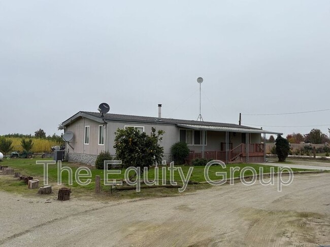 Building Photo - 26521 Rd 100