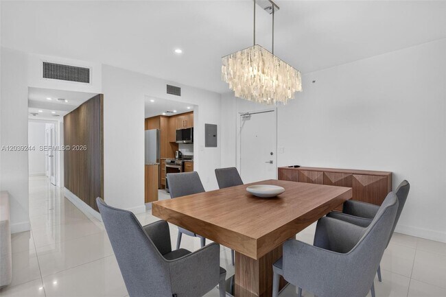 Building Photo - 10275 Collins Ave