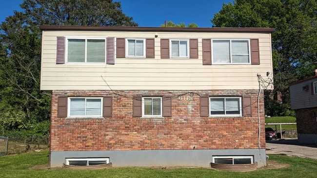 Primary Photo - 6118 Stover Ave