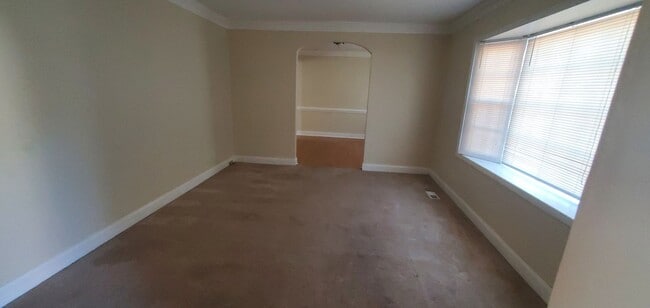 Building Photo - 1994 Westcliff~ Arran Lakes West