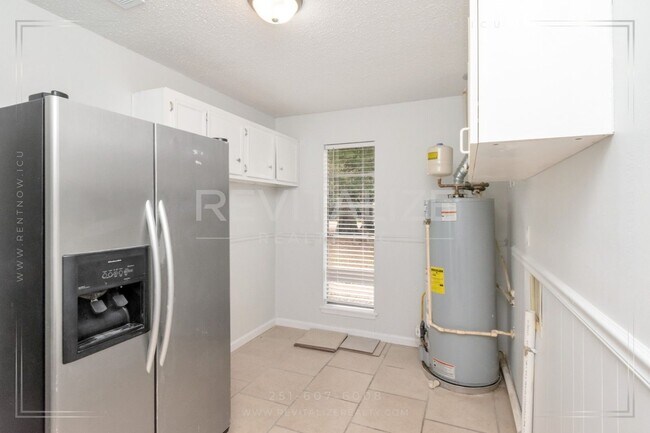 Building Photo - Newly Renovated 3 Bed 2 Bath Home in Theodore!