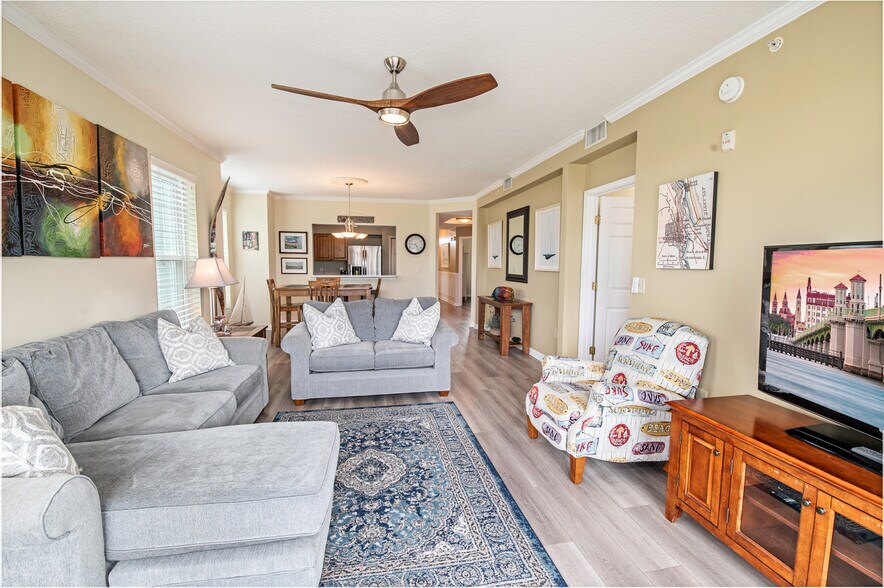 Building Photo - 285 Atlantis Cir