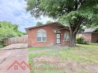 Building Photo - 4400 Elmridge St