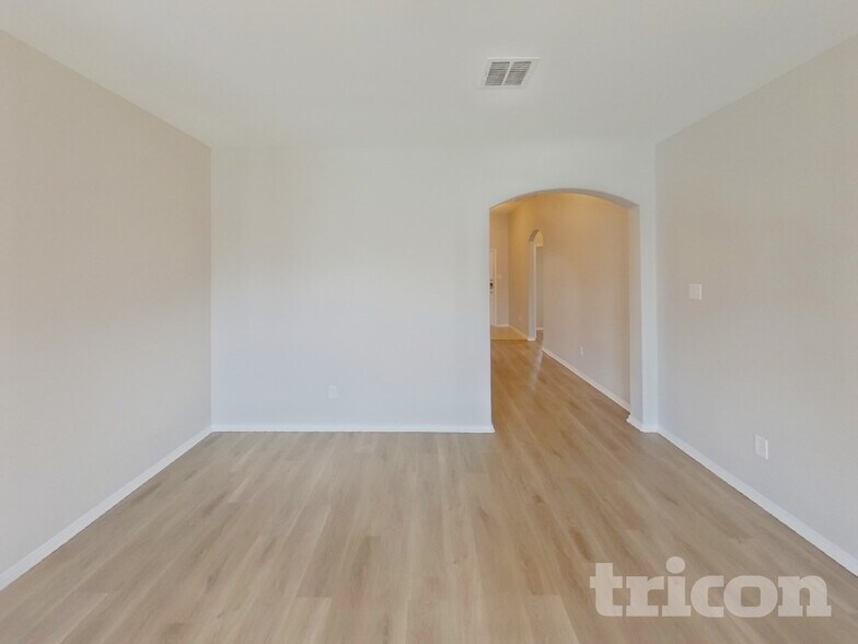 Building Photo - 9157 Abaco Way