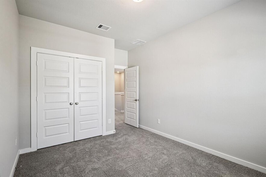 Building Photo - 17127 White Acer Way