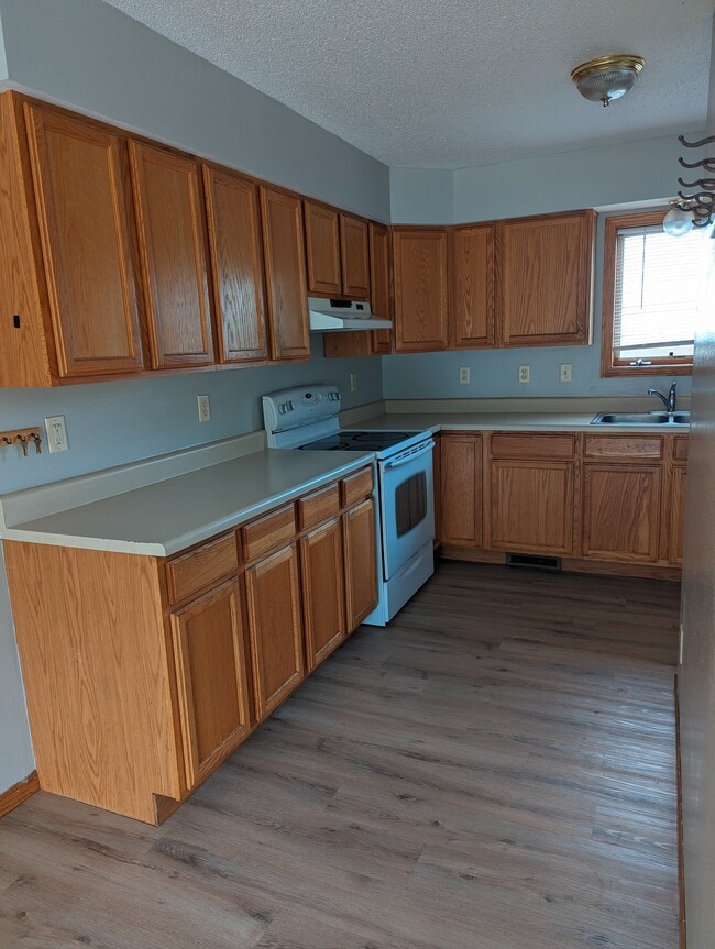 Kitchen - 1919 4th Ave