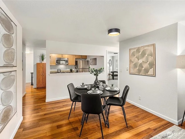 Building Photo - Spacious 2 bedroom 1 bath Magnolia