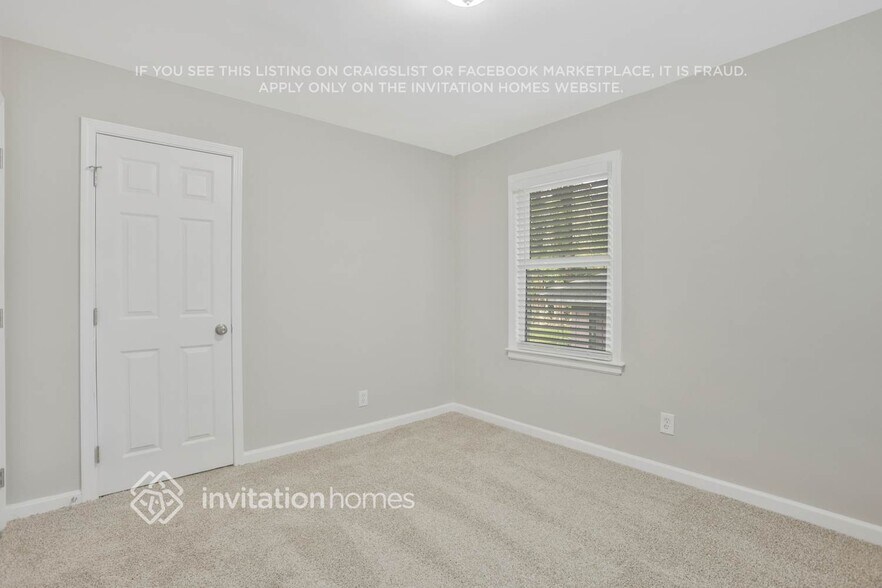 Building Photo - 2859 Monterey Dr