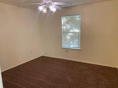Building Photo - 13023 Pleasant Valley Dr