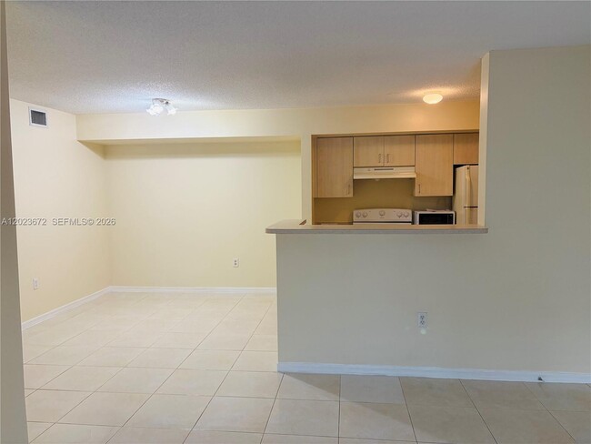 Building Photo - 631 SW 111th Ln