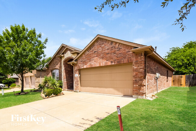 Building Photo - 621 Bareback Ln