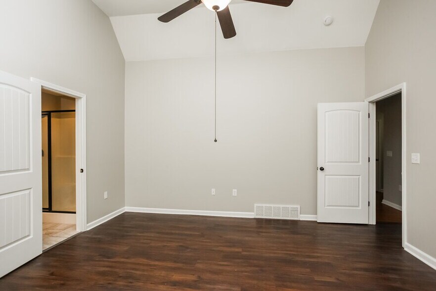 Building Photo - 3468 Avis Ln