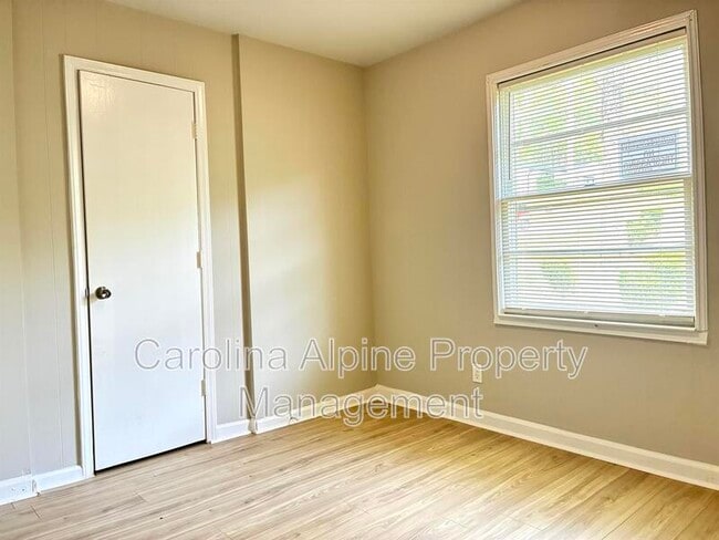 Building Photo - 6800 Fieldvale Pl
