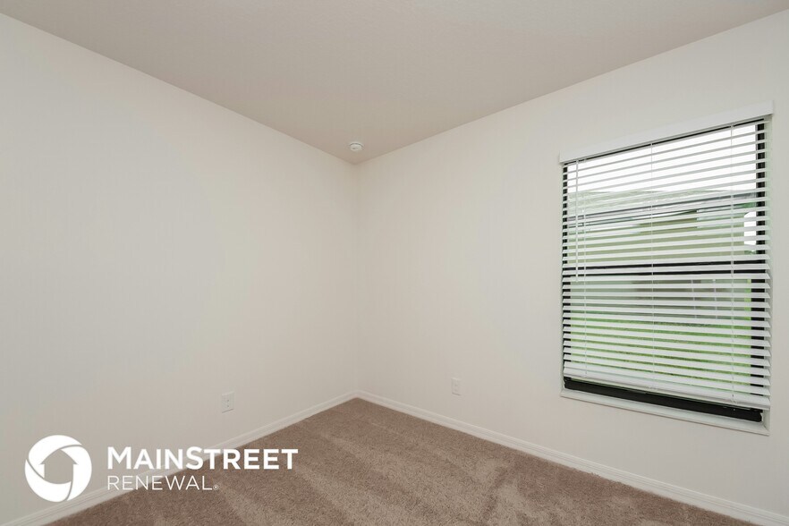 Building Photo - 1463 Swan Lake Cir