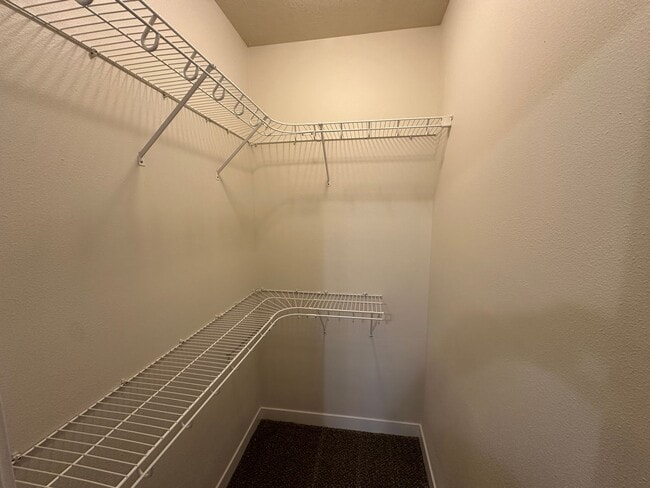Building Photo - Newly Renovated 2 Bed House in Rock Valley...