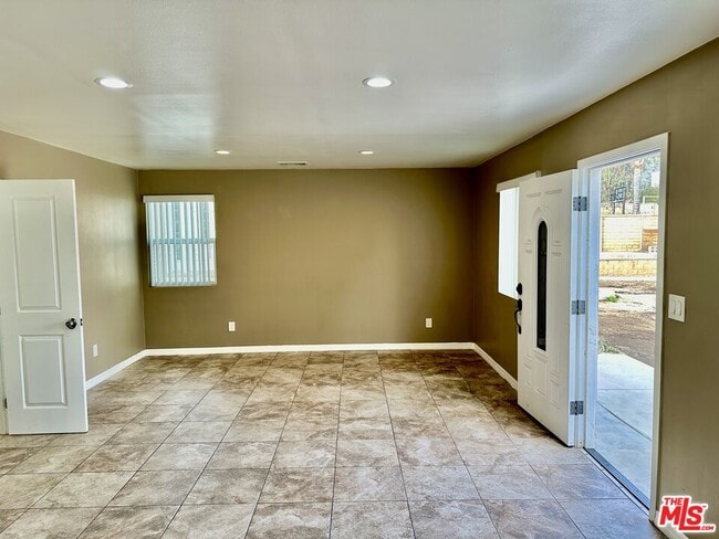 Building Photo - 13787 De Garmo Ave