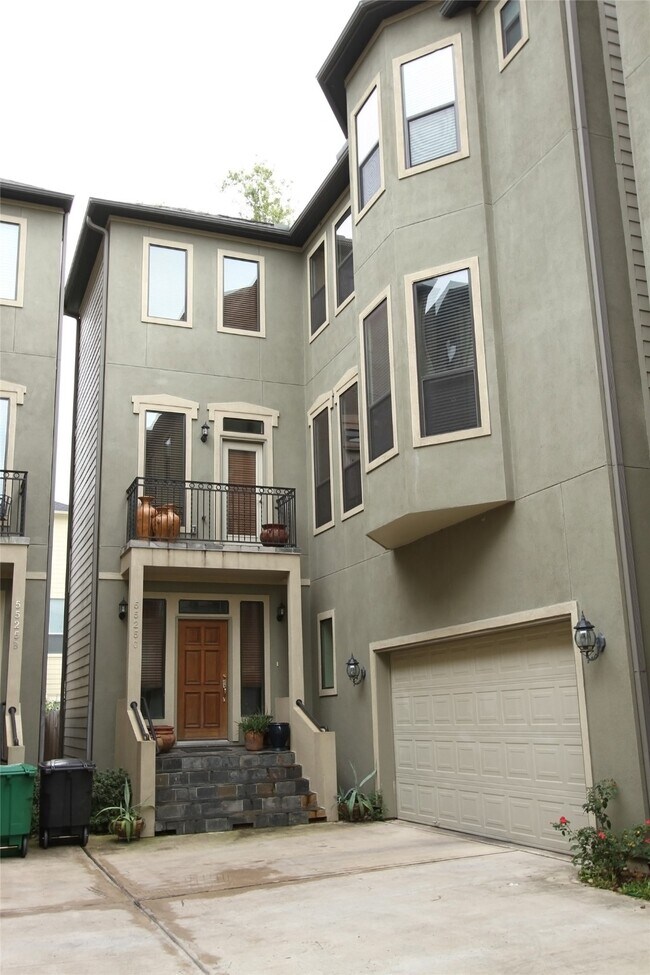 Primary Photo - 5525 Kiam St