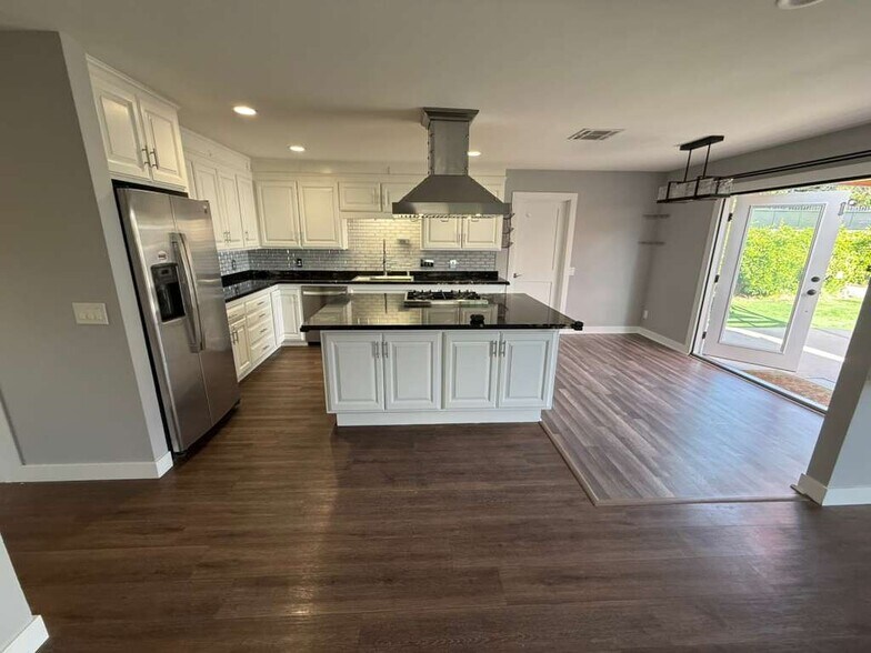 Full Kitchen View with Dining Space - 495 Queen Anne Dr