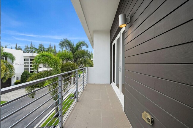 Building Photo - 9730 NW 75th Terrace