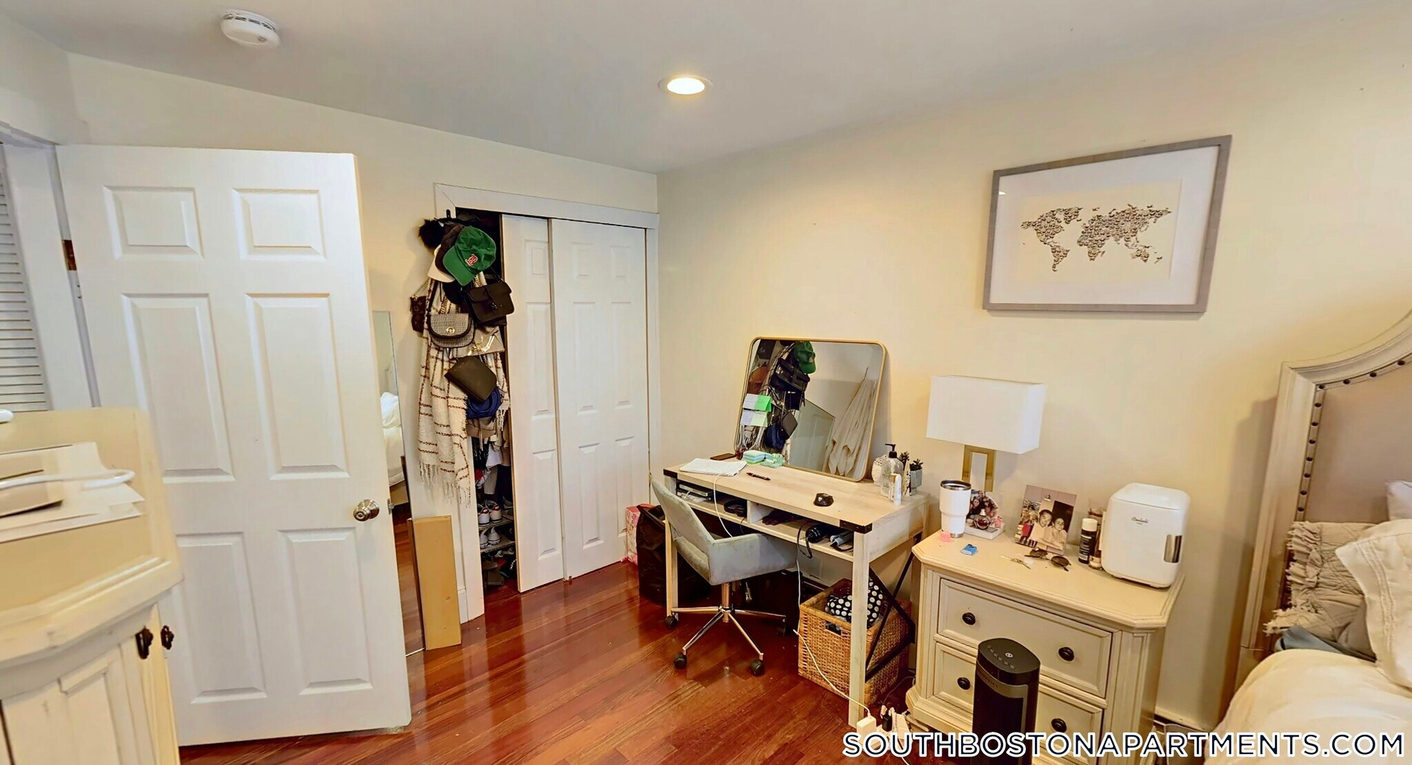 Building Photo - 143 L St