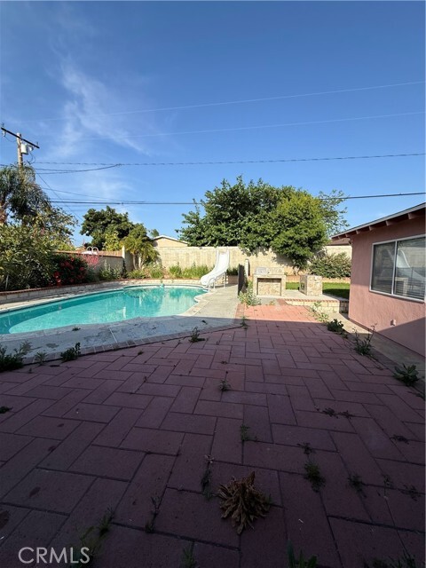 Building Photo - 1848 Gretta Ave