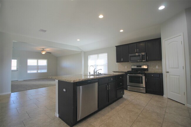 Building Photo - 3410 McDonough Way