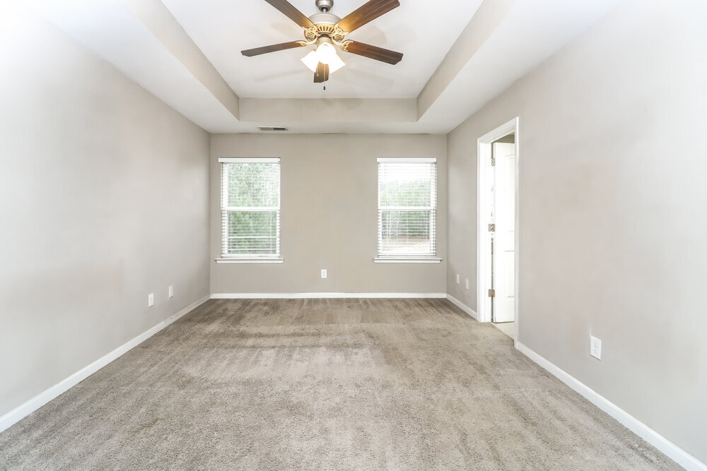 Building Photo - 679 Fieldcrest Dr