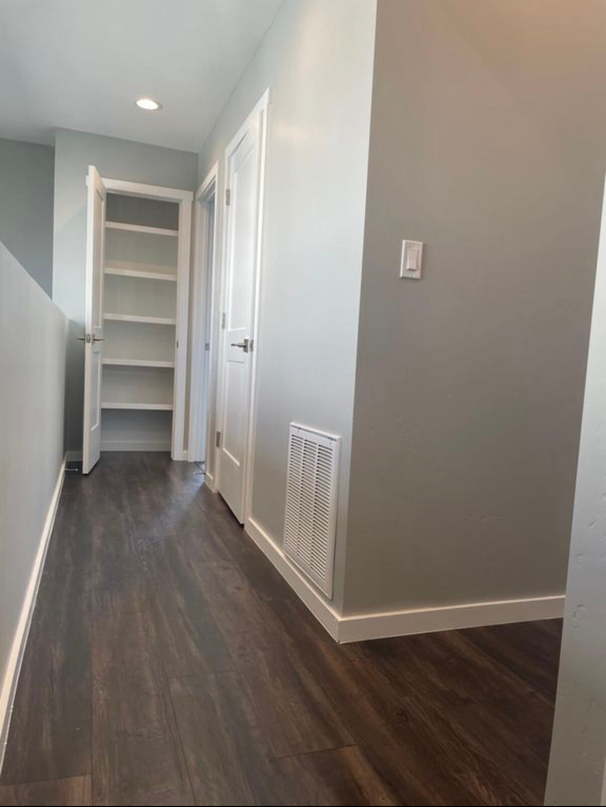 Building Photo - 840 Tijeras Ave NW