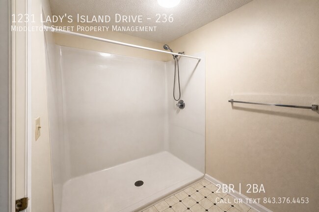 Building Photo - 1231 Ladys Island Dr