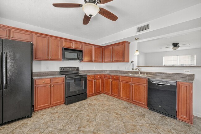 Building Photo - 407 Arapaho Dr