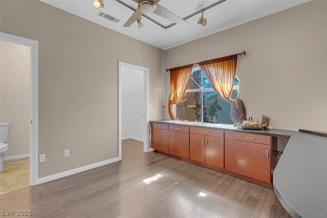 Building Photo - 9415 S Westwind Rd