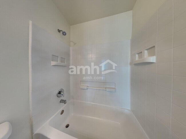 Building Photo - 15450 Bammel Oaks Ct