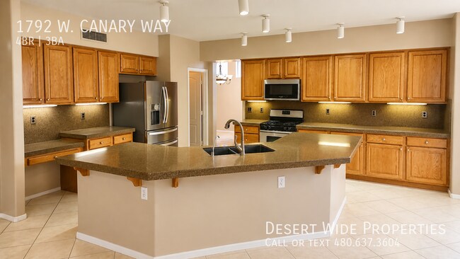 Building Photo - 1792 W Canary Way
