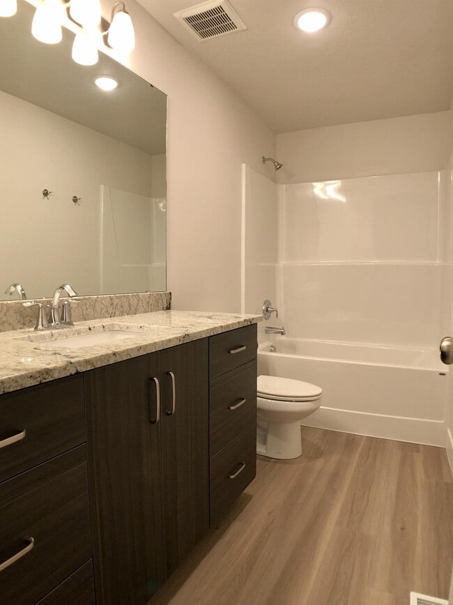 Building Photo - 437 S 1400 E