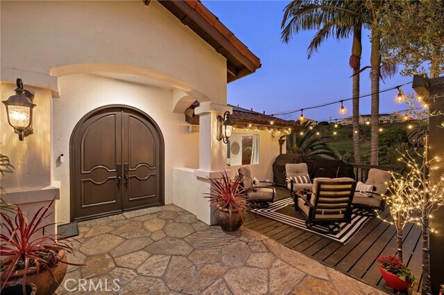 Building Photo - 449 Avenida Crespi