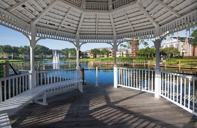 Building Photo - 2460 Grand Central Pkwy