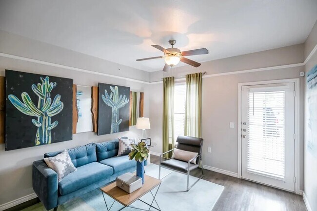 Building Photo - 6710 Babcock Rd