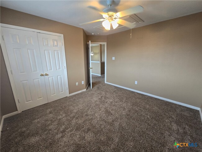 Building Photo - 2043 Carlisle Castle Dr
