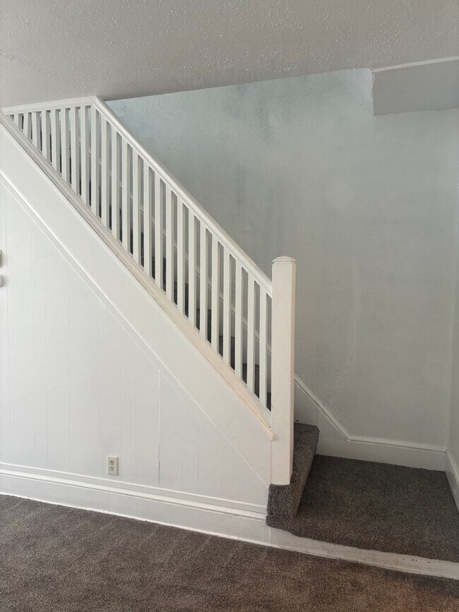 Building Photo - Coming Soon!