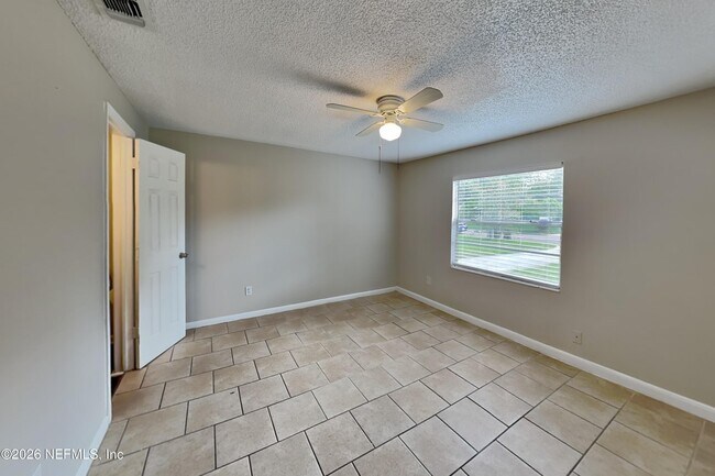 Building Photo - 4888 Strato Rd W