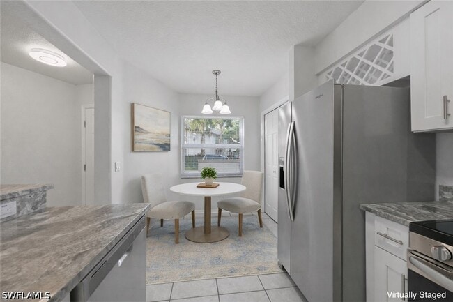 Building Photo - 9570 Crescent Garden Dr