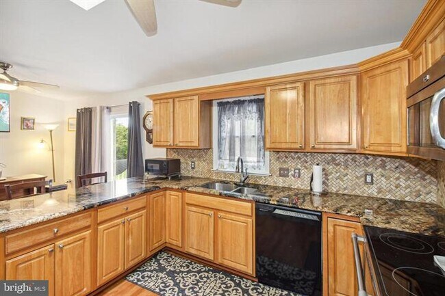 Building Photo - 8633 Winding Way