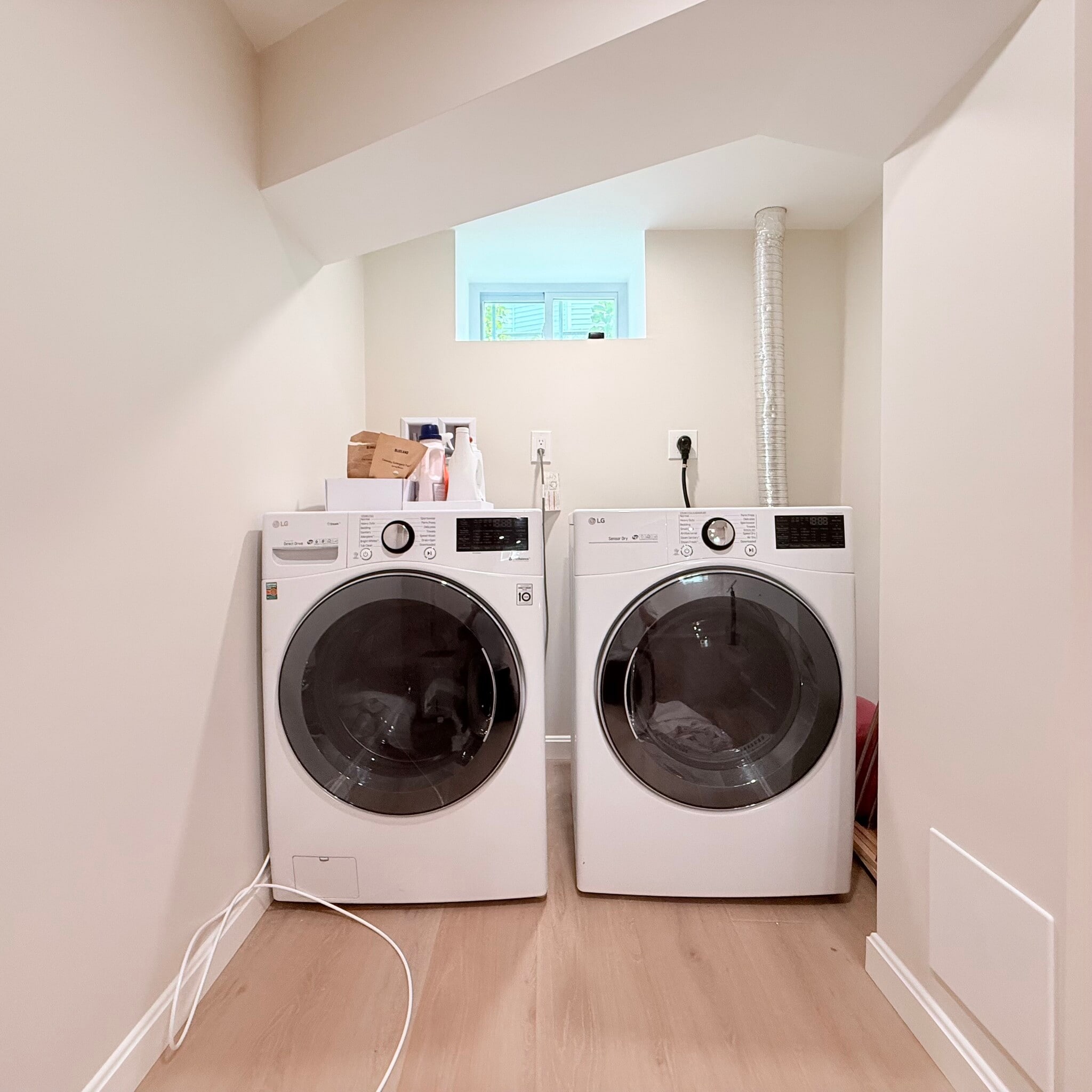 Washer/Dryer - 21 Harlow St