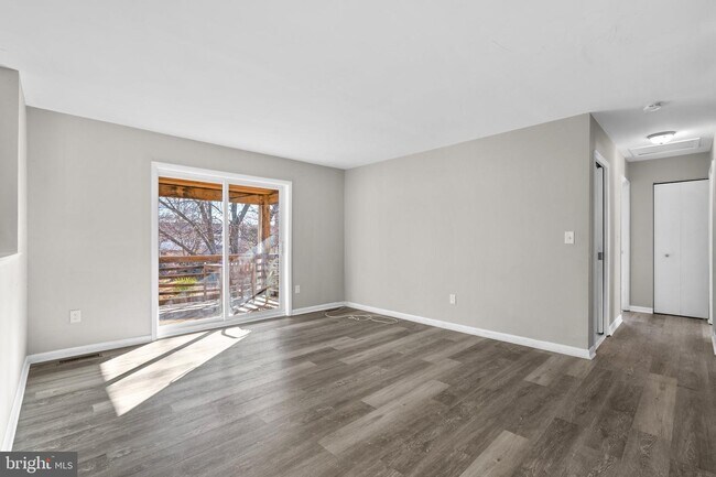 Building Photo - 8221 Millfield Ct