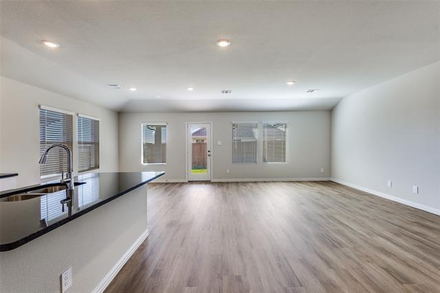 Building Photo - 513 Tidal Dr