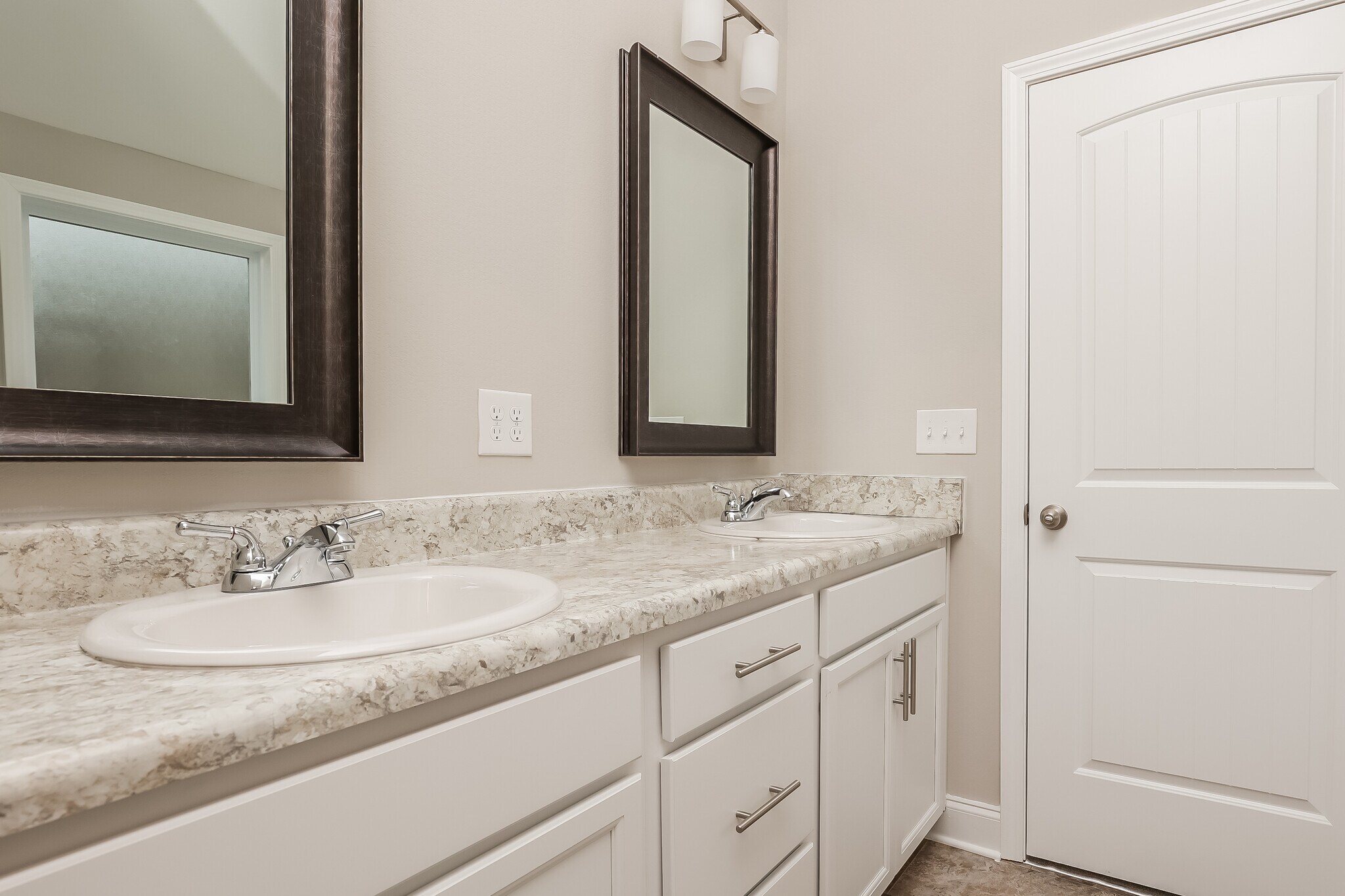 Building Photo - 1272 Black Oak Cir